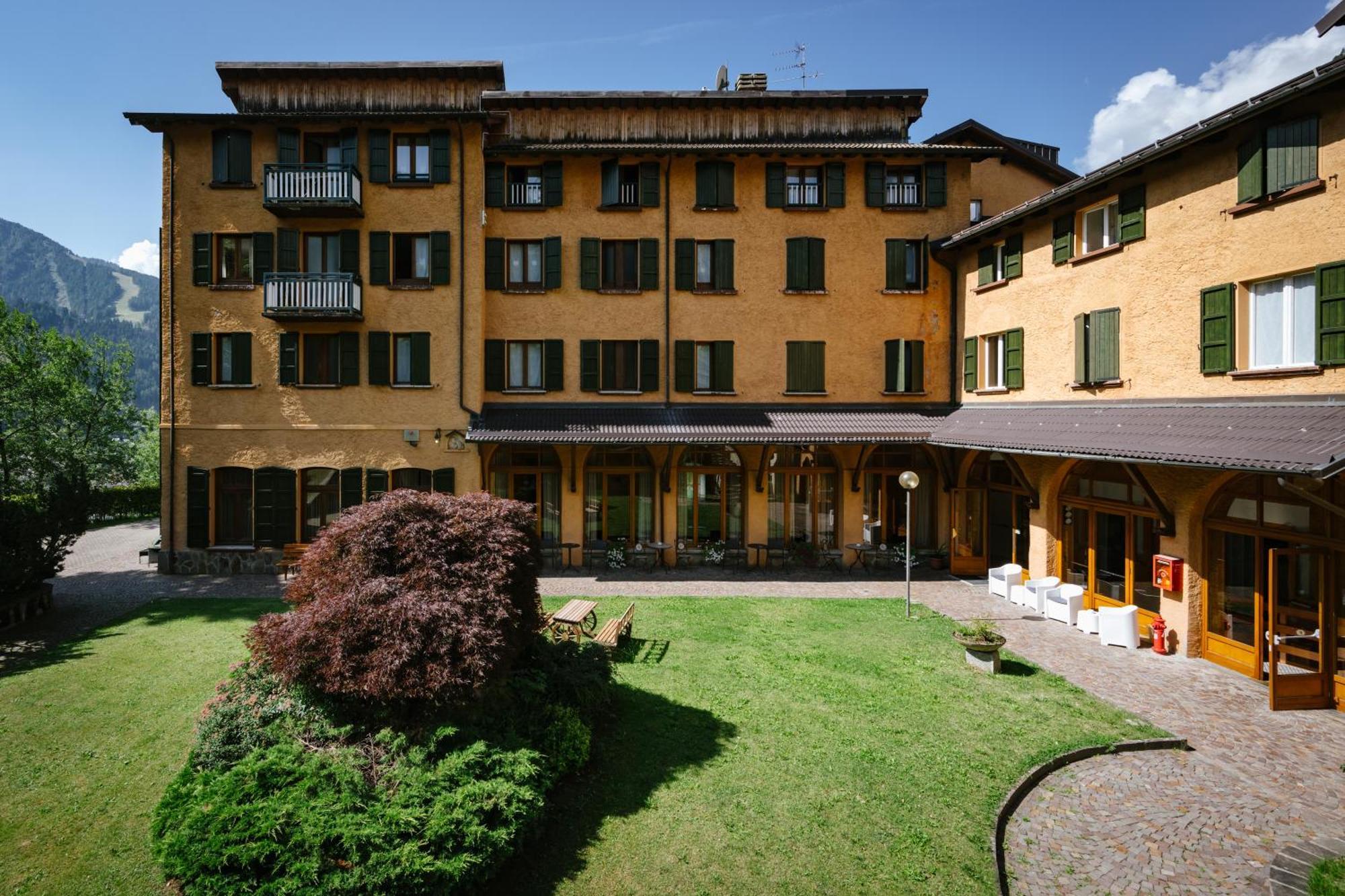 Villa Luzzago Ponte Di Legno Luaran gambar